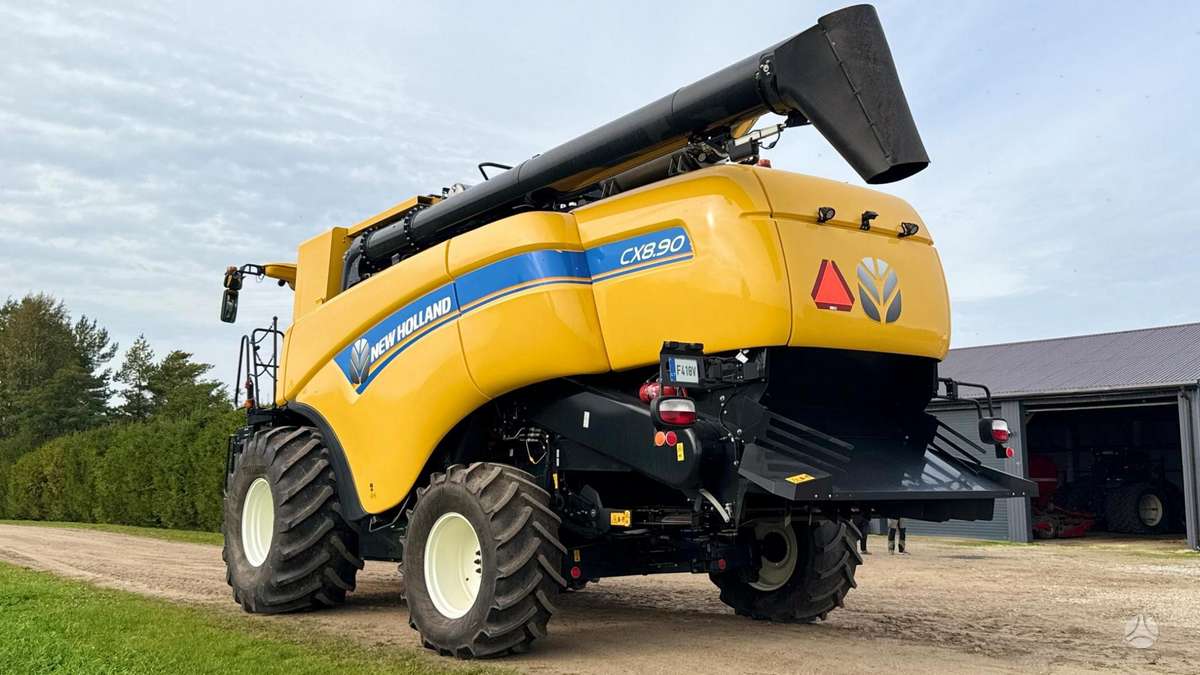 New Holland CX8.90, комбайны