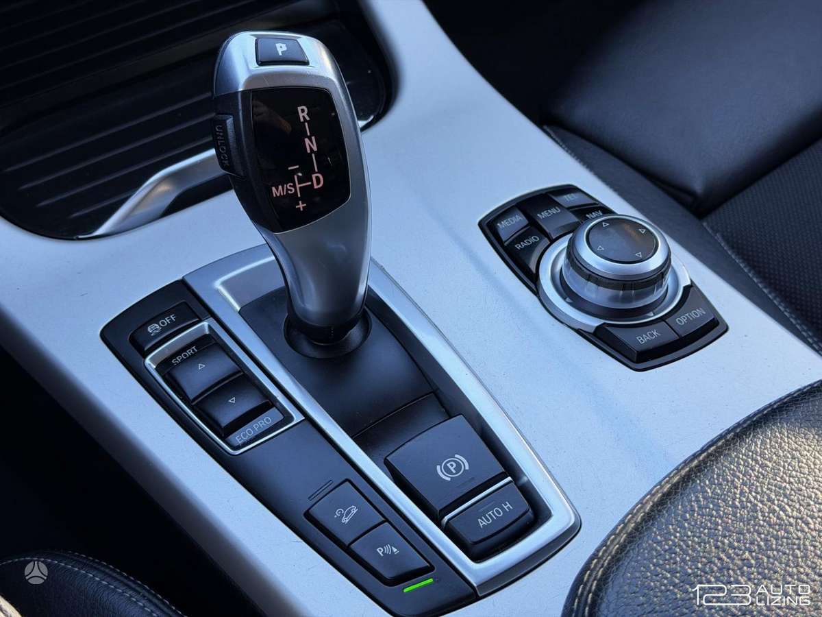 BMW X3, 2.0 l., off-road / crossover