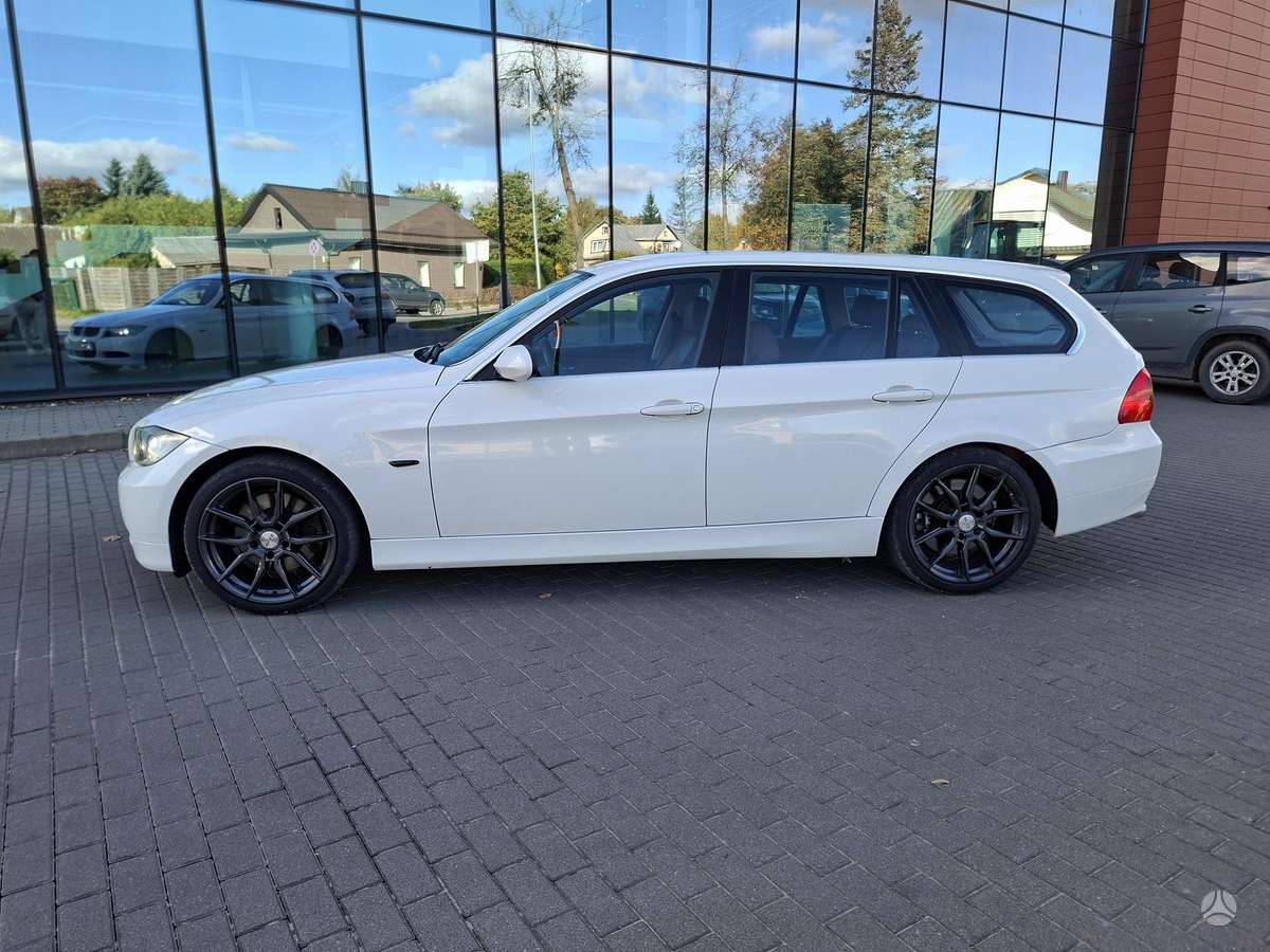 BMW 325, 3.0 l., wagon