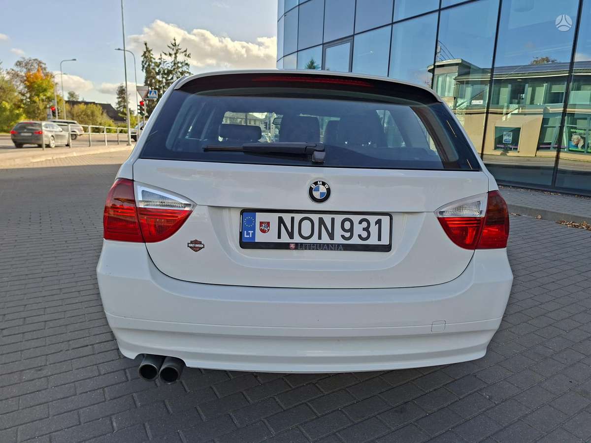BMW 325, 3.0 l., wagon