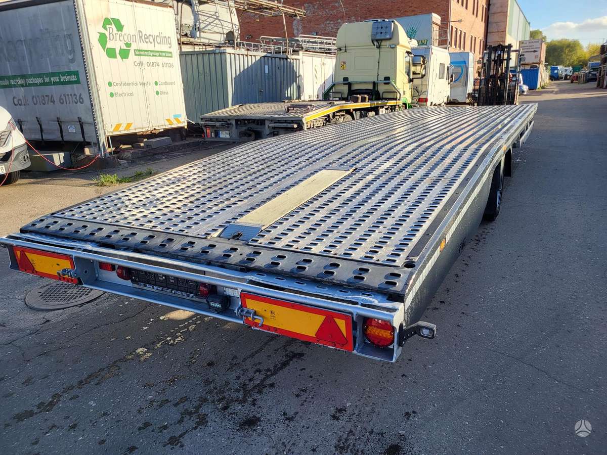 -Kita- FVG FS9, auto transporter