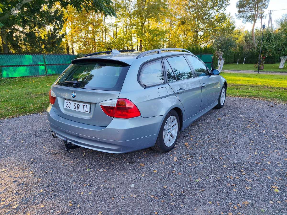 BMW 318, 2.0 l., wagon