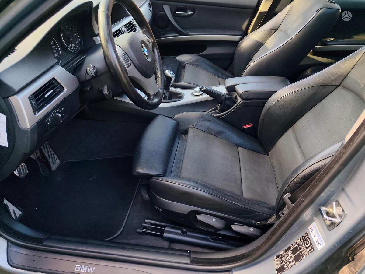 BMW 318, 2.0 l., wagon