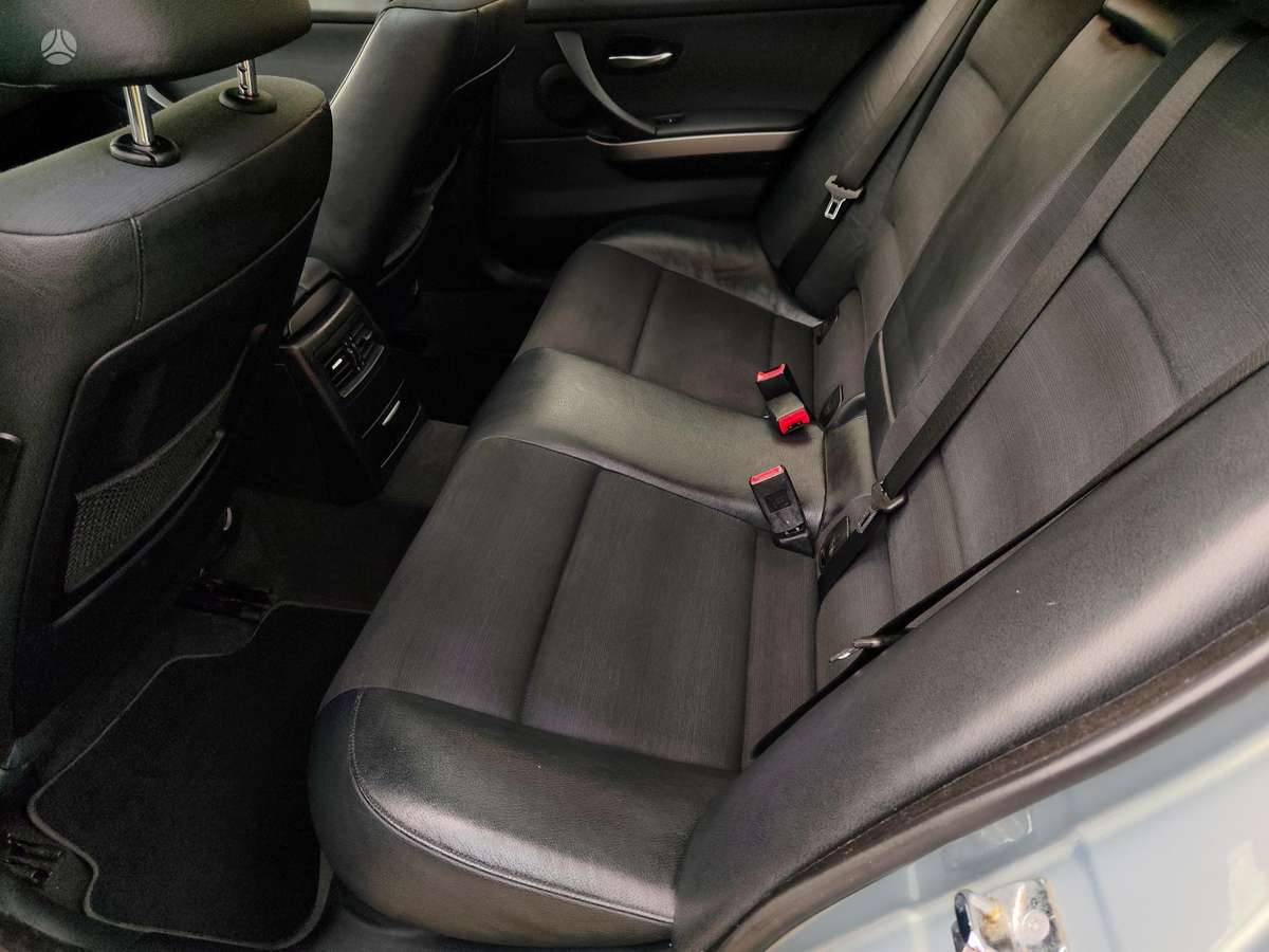 BMW 318, 2.0 l., wagon