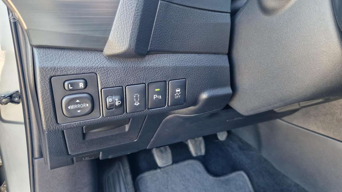 Toyota Auris, 1.3 l., Универсал