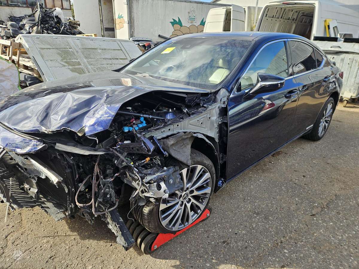 Lexus ES 300h