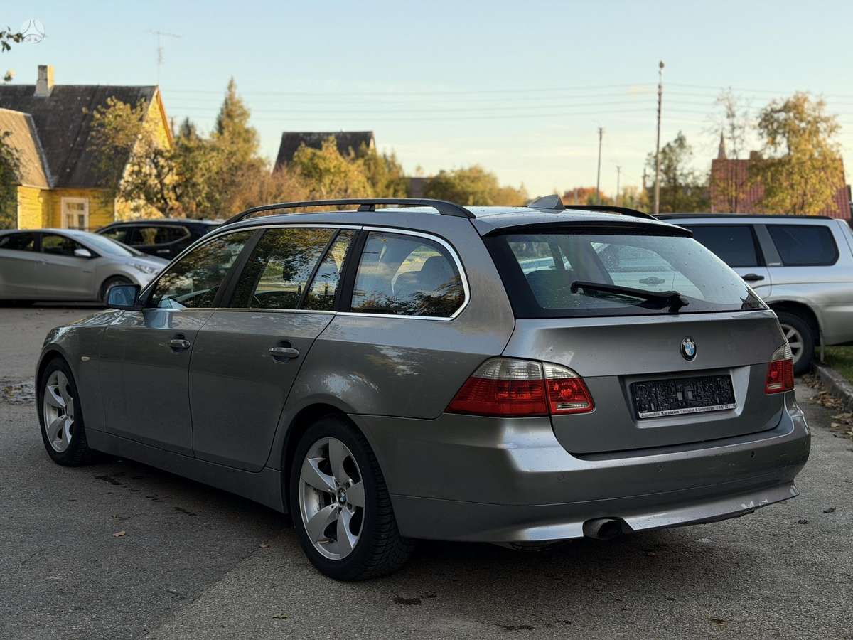 BMW 525, 2.5 l., wagon