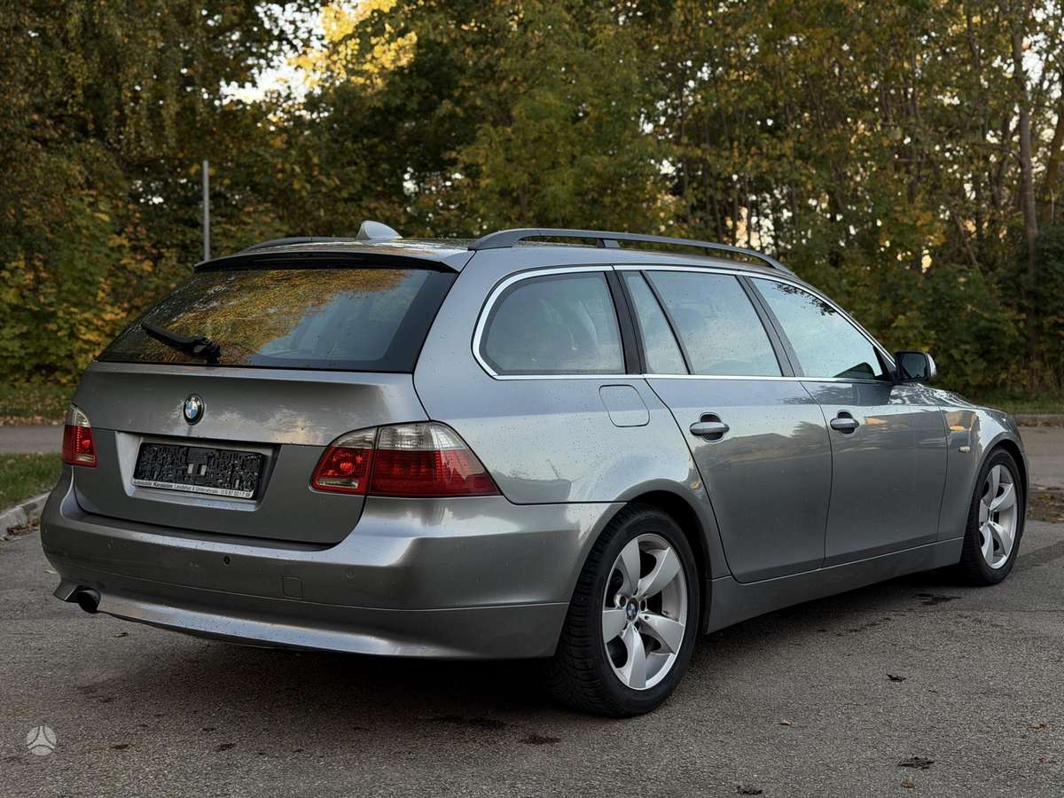BMW 525, 2.5 l., Универсал