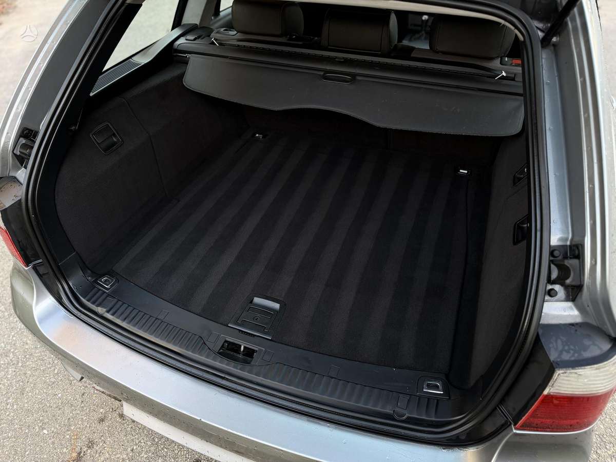 BMW 525, 2.5 l., wagon