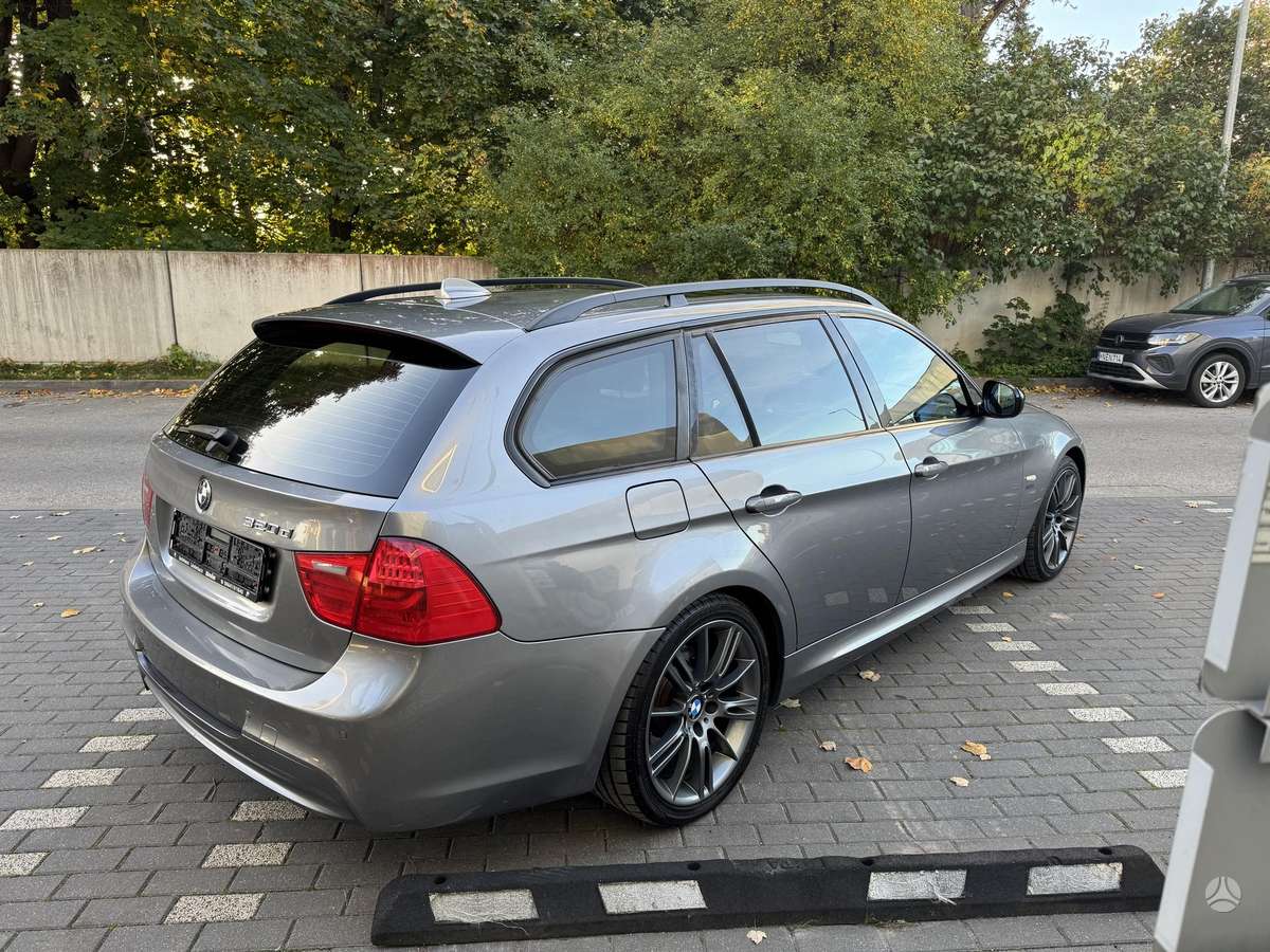 BMW 320, 2.0 l., wagon