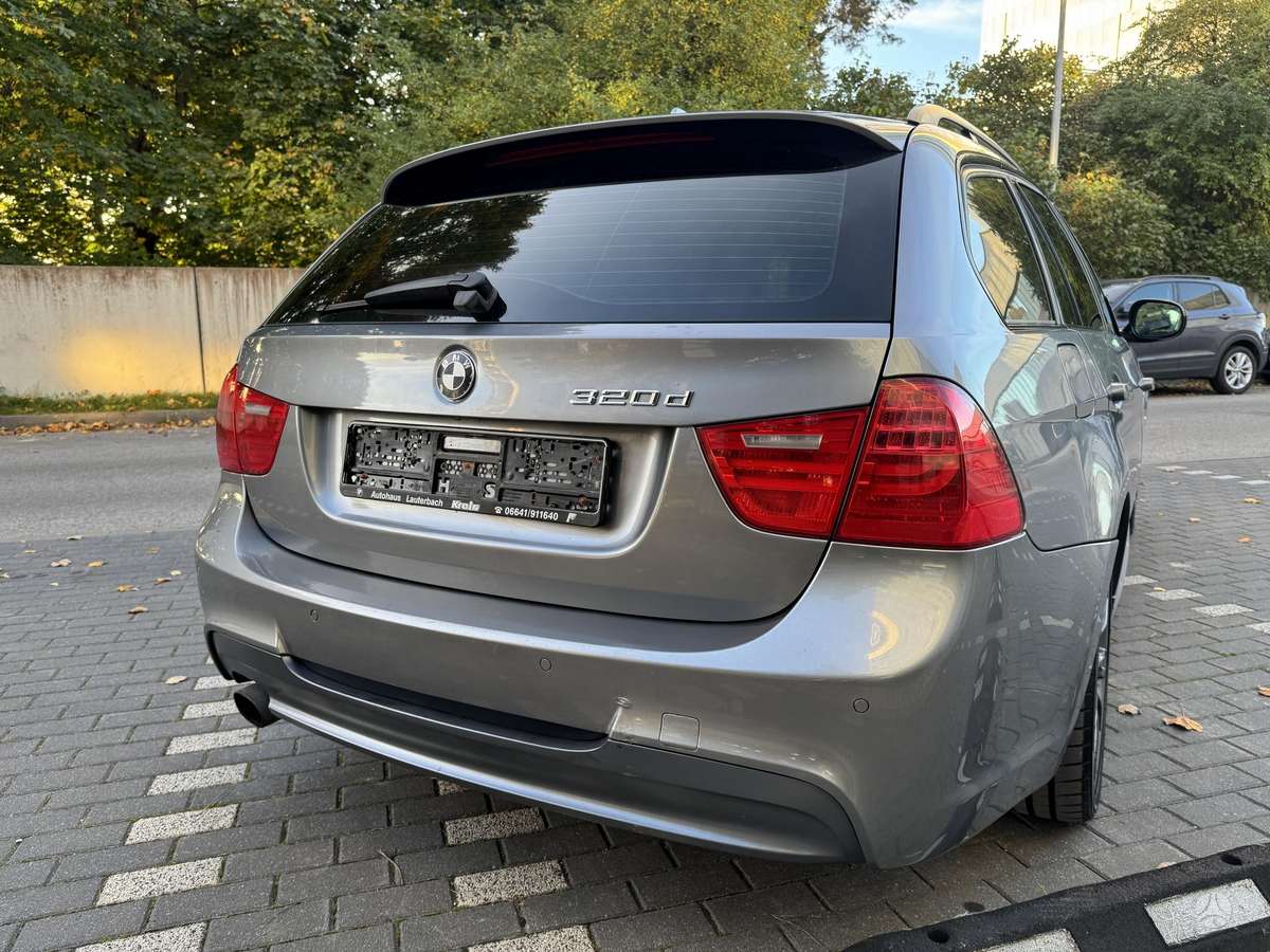 BMW 320, 2.0 l., universalas