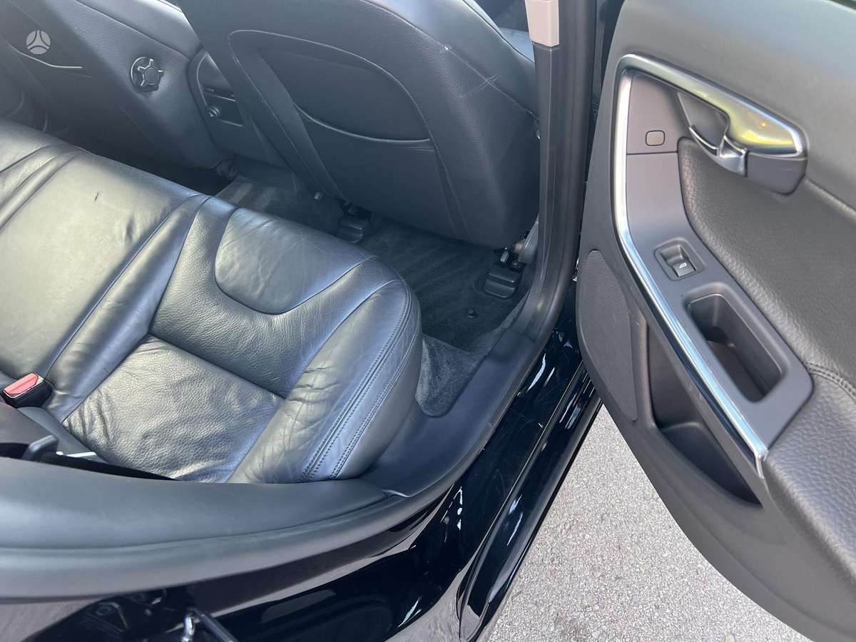 Volvo V60, 2.4 l., Универсал