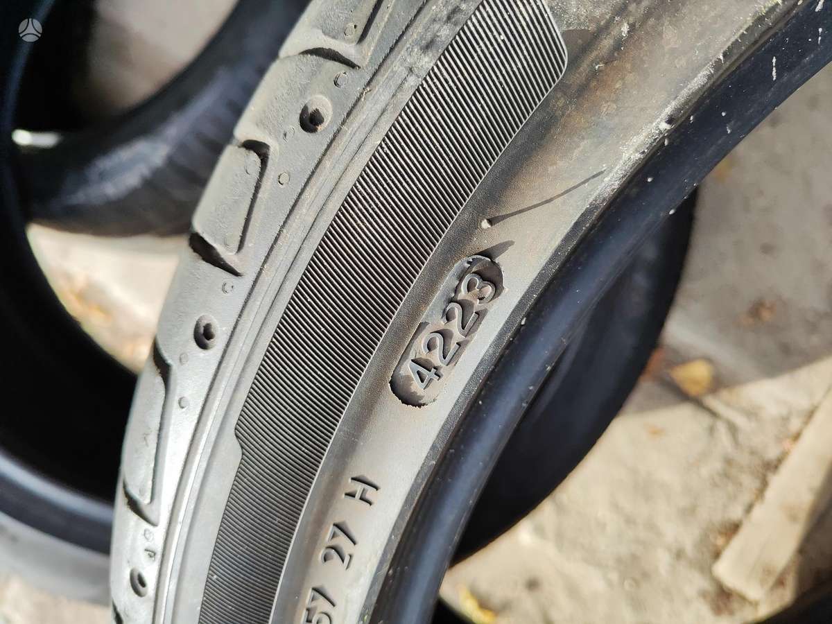 Hankook, vasarinės 235/40 R19