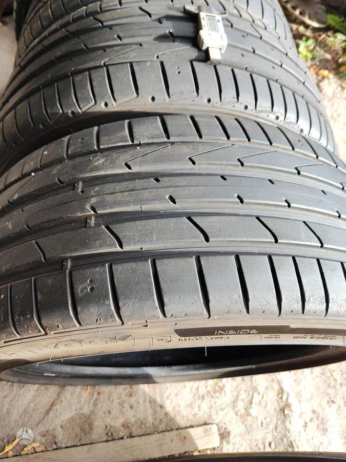 Hankook, summer 235/40 R19