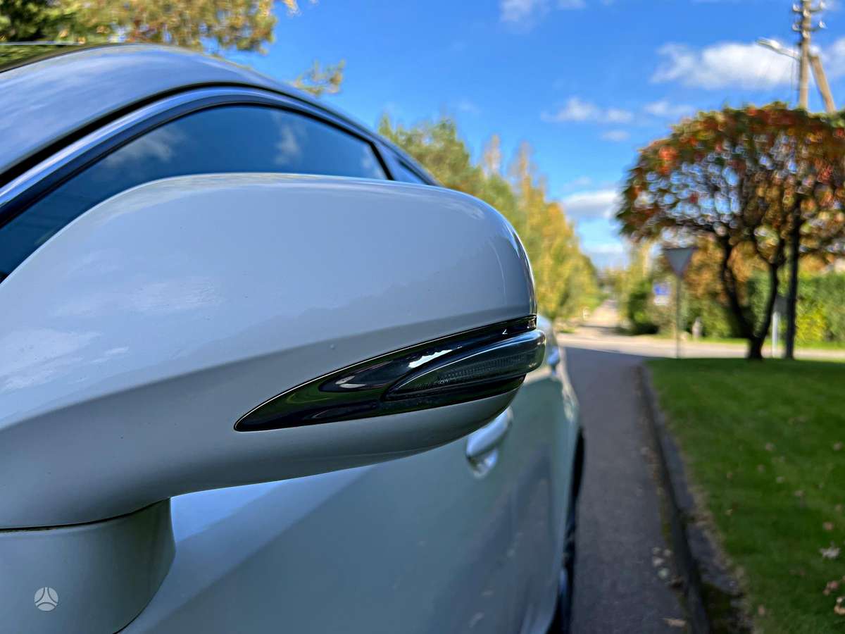 Lexus IS 220, 2.2 l., Седан
