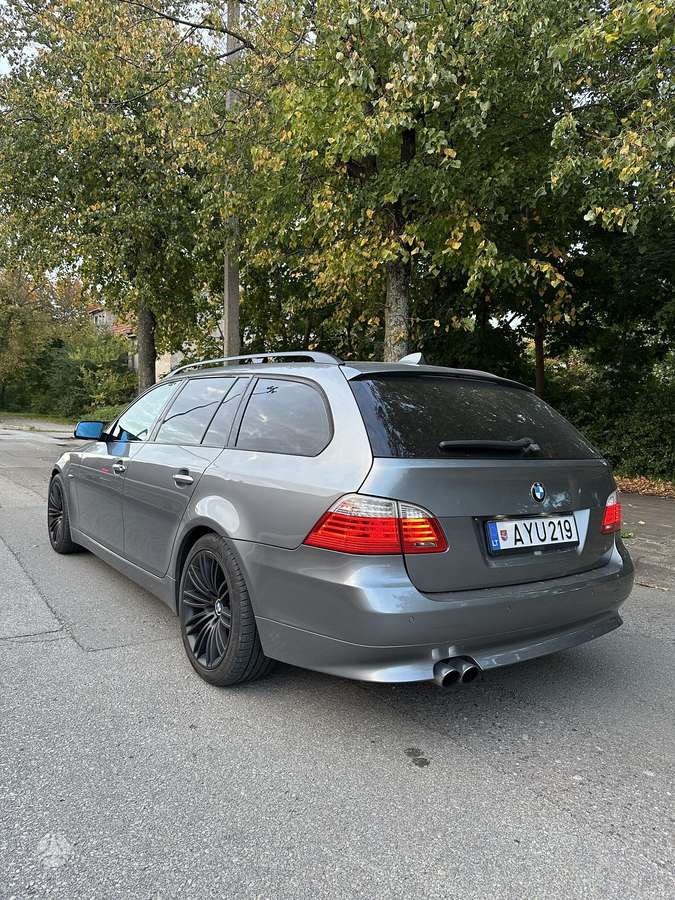 BMW 535, 3.5 l., universalas