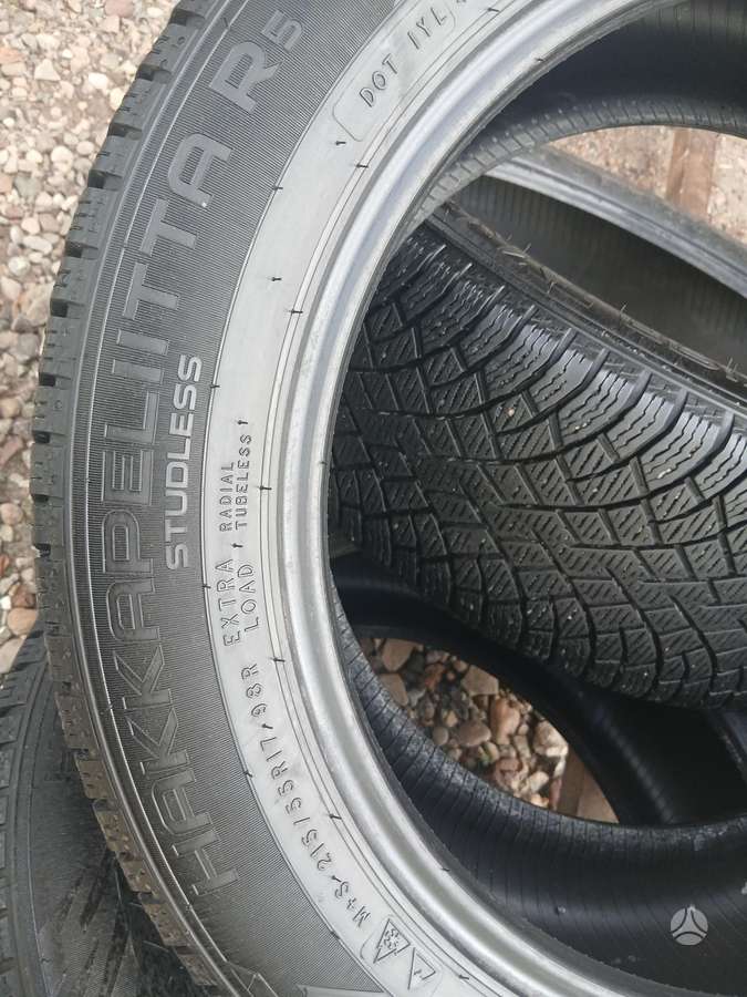 Nokian, зимние 215/55 R17