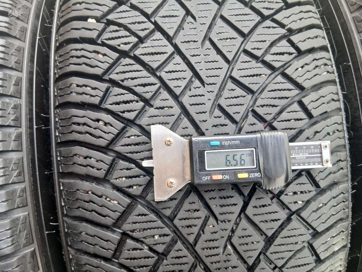 Nokian, зимние 215/55 R17