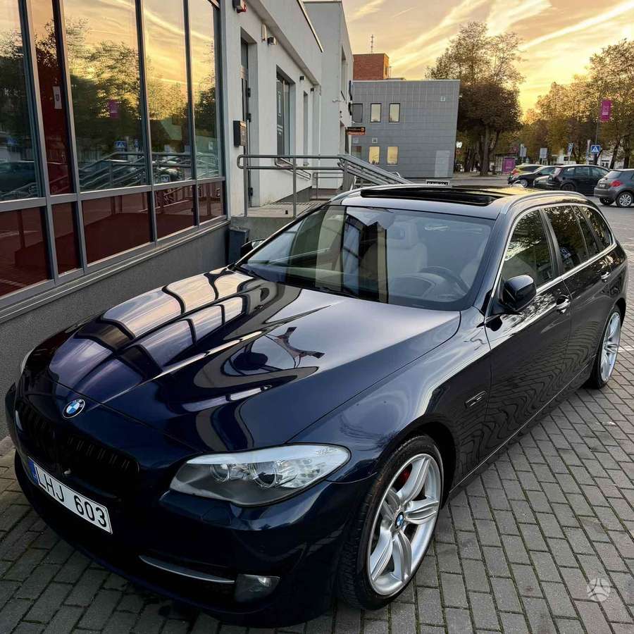 BMW 525, 3.0 l., Универсал