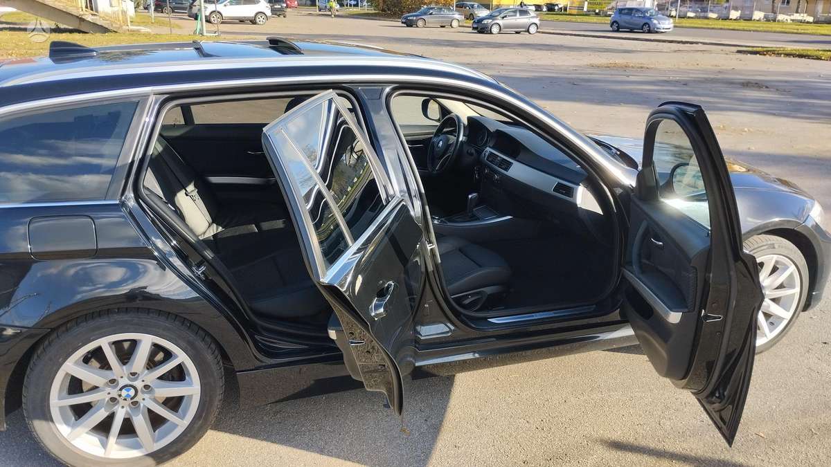 BMW 320, 2.0 l., wagon
