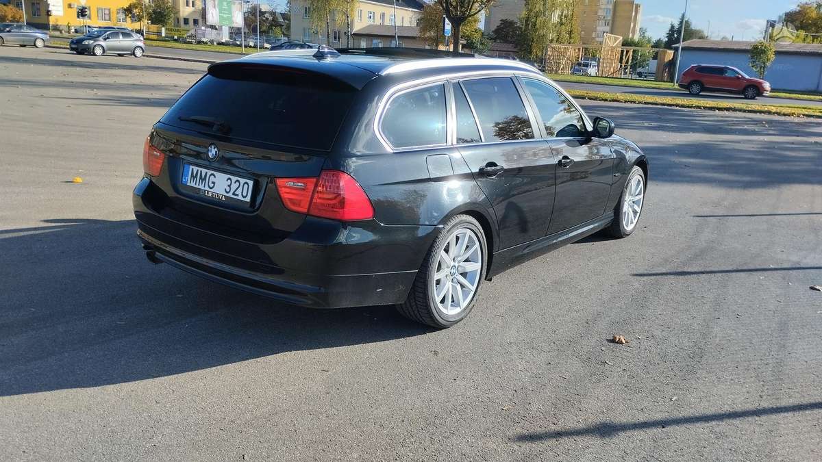 BMW 320, 2.0 l., Универсал