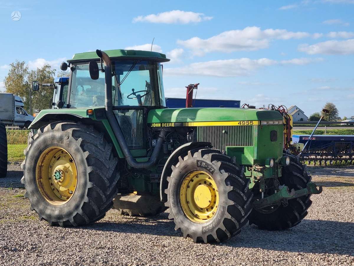 John Deere 4955, tractors