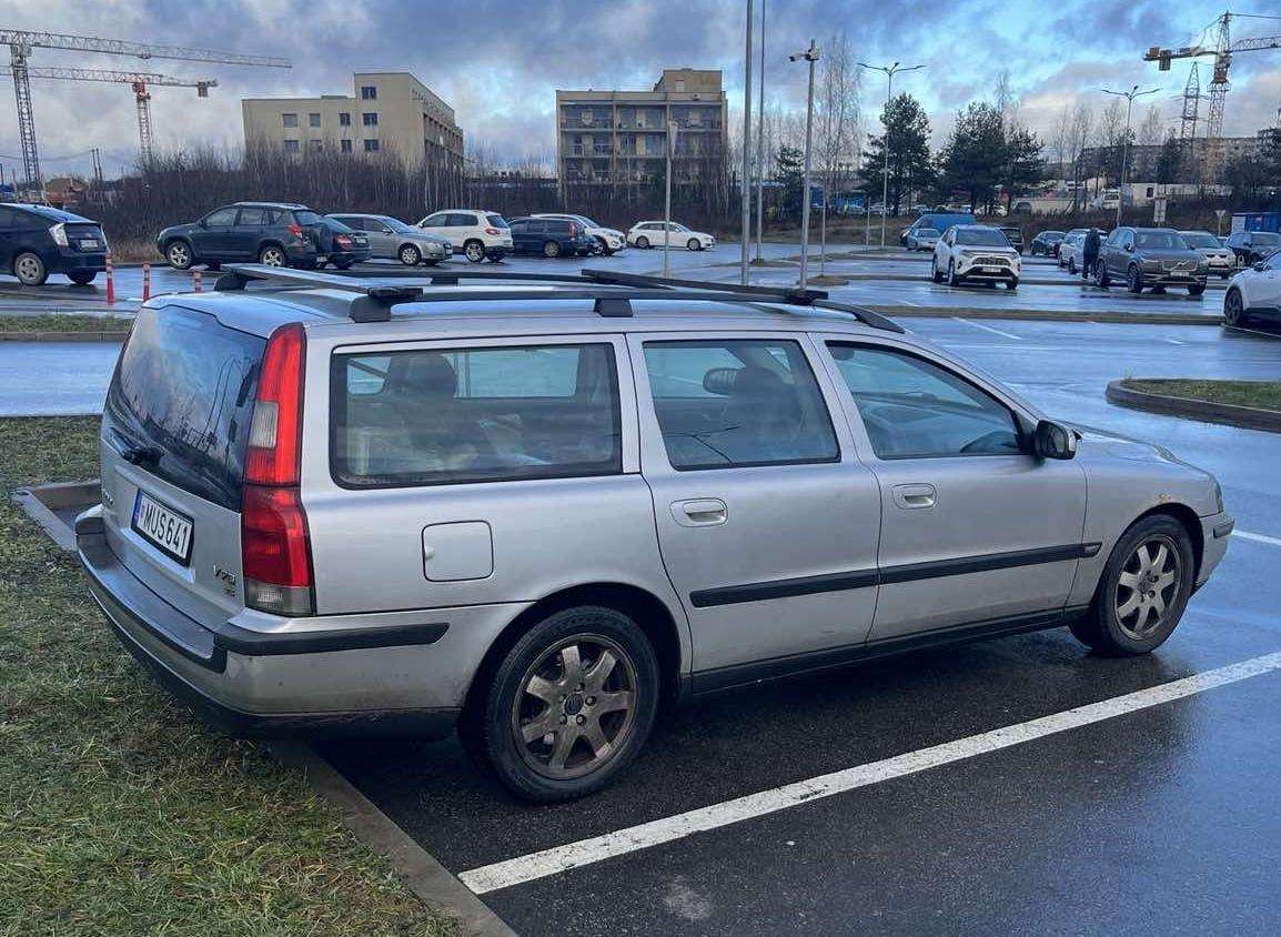 Volvo V70, 2.4 l., Универсал