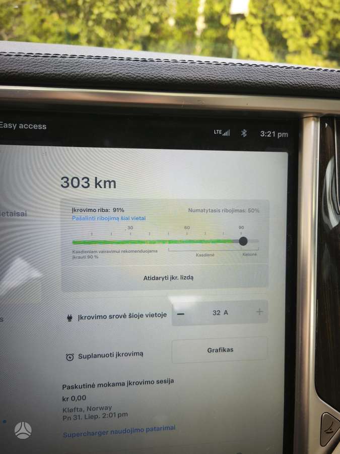Tesla Model S 85p
