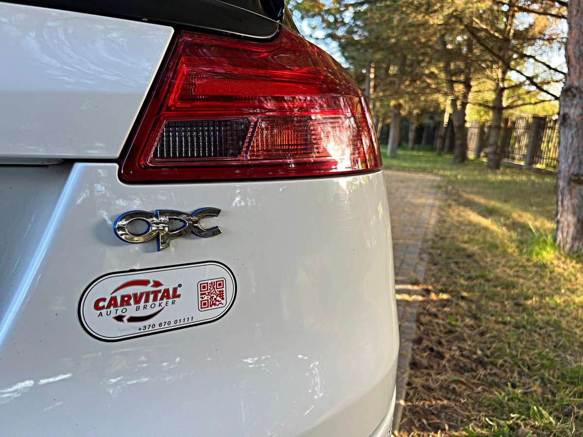 Opel Insignia, 2.8 l., Универсал
