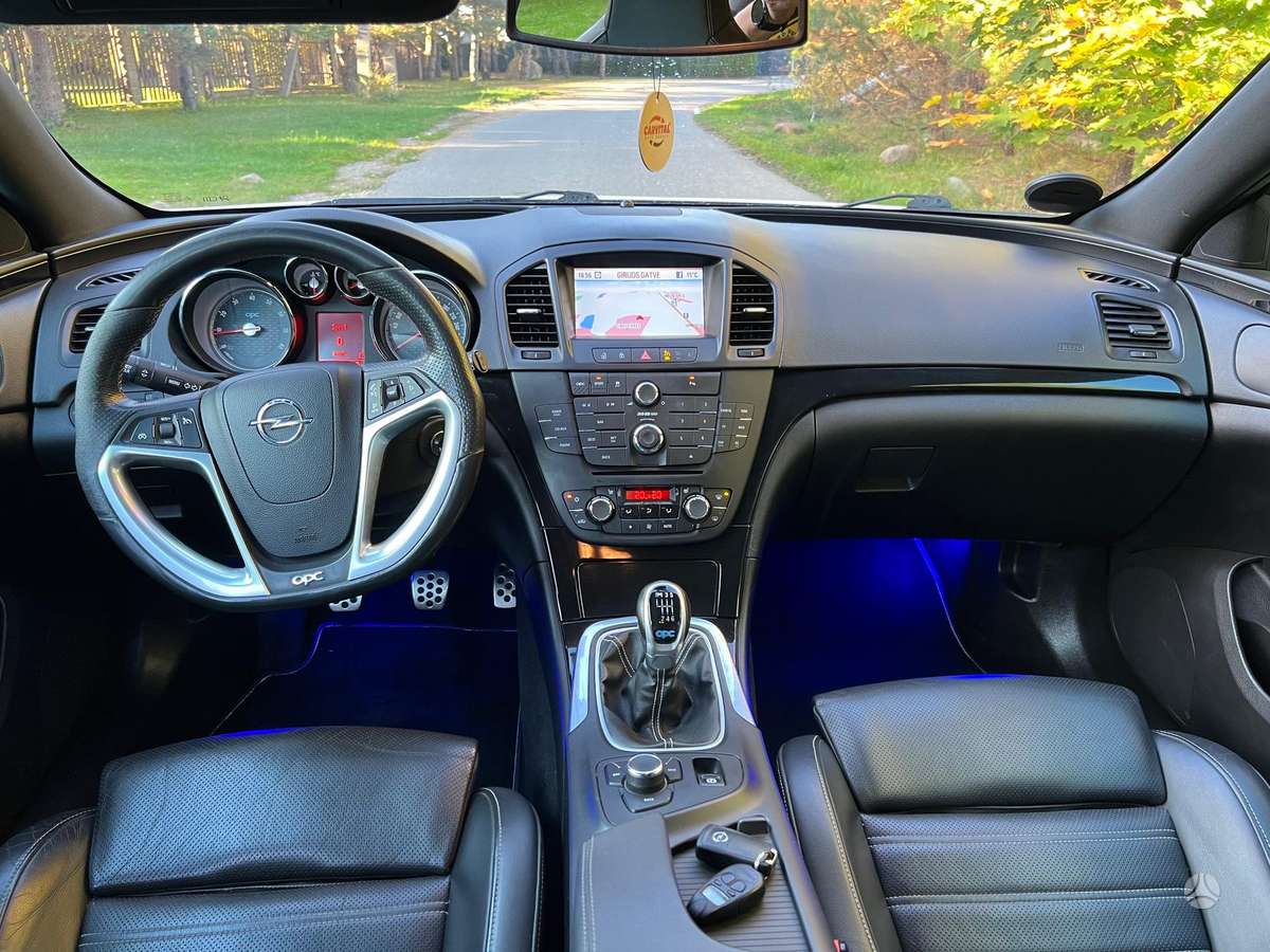 Opel Insignia, 2.8 l., wagon