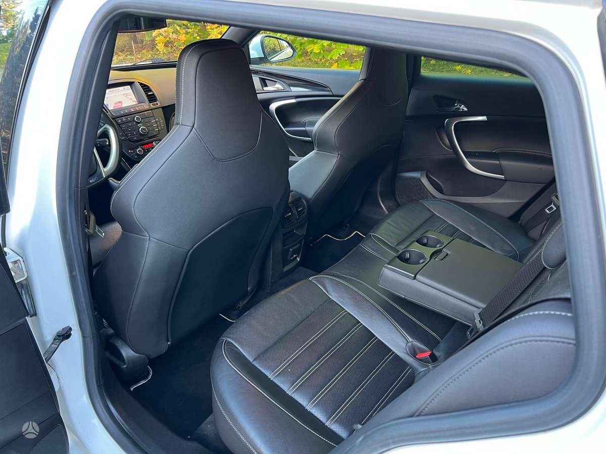 Opel Insignia, 2.8 l., wagon