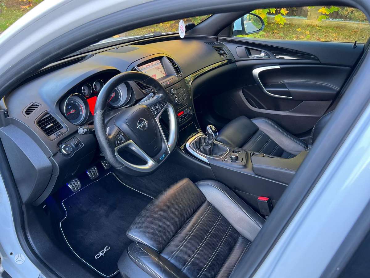 Opel Insignia, 2.8 l., Универсал