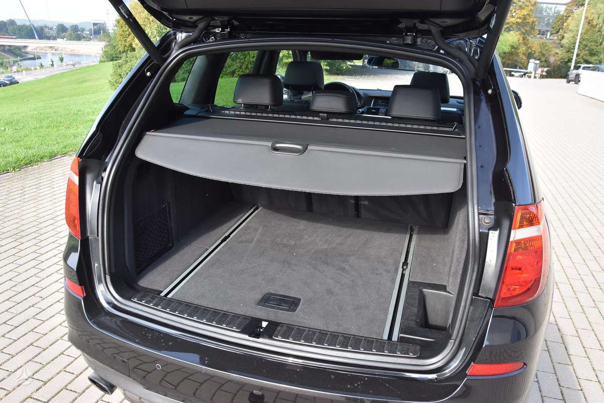 BMW X3, 2.0 l., off-road / crossover