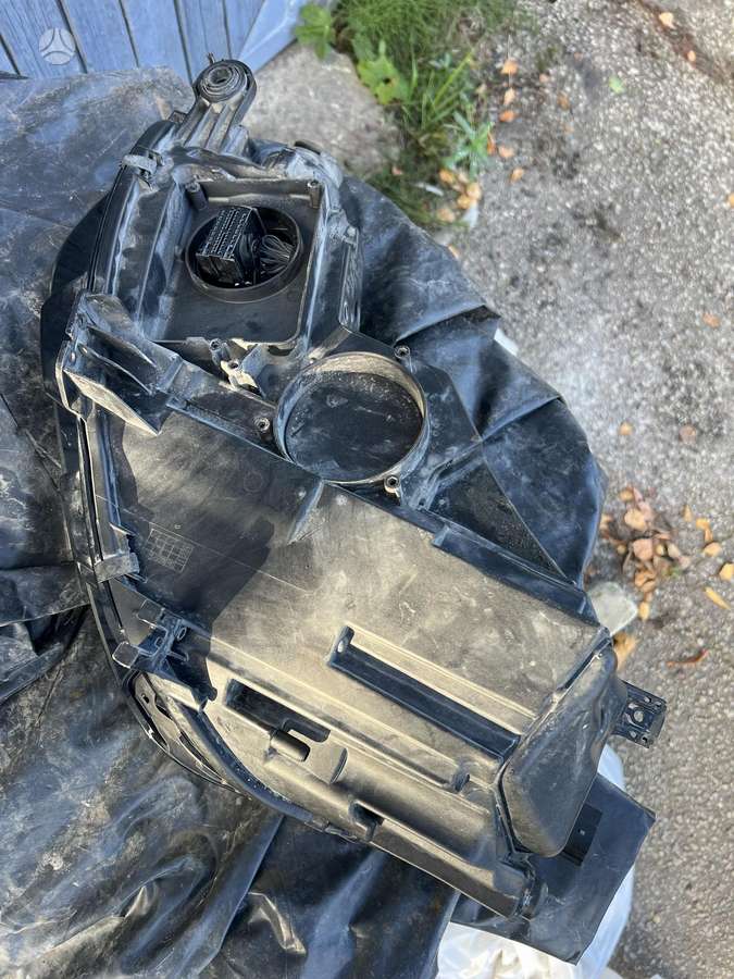 Audi A4 žibintai