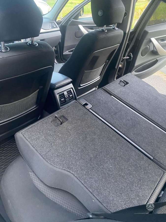 BMW 318, 1.5 l., Седан