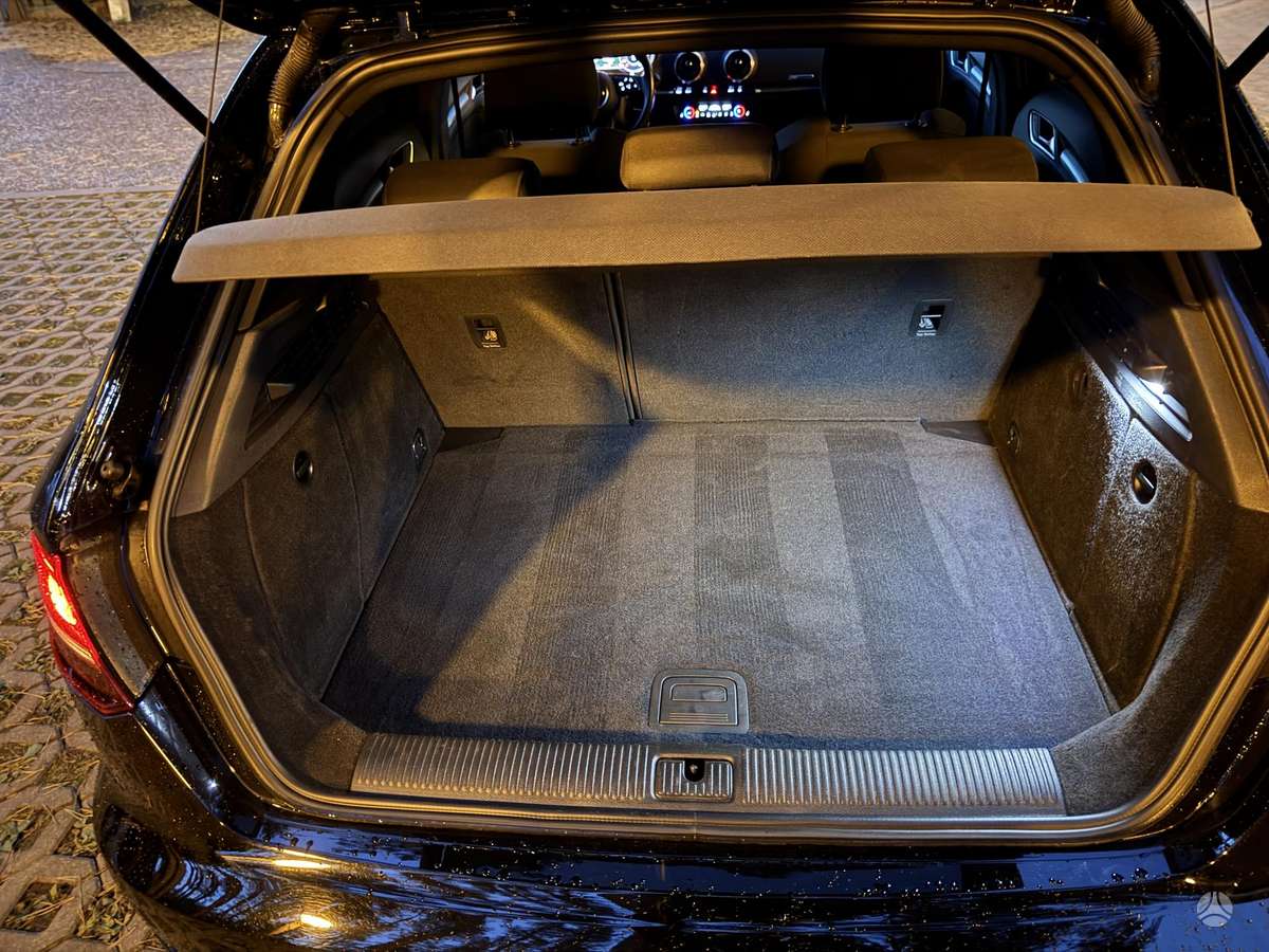 Audi A3, 2.0 l., Хэтчбек