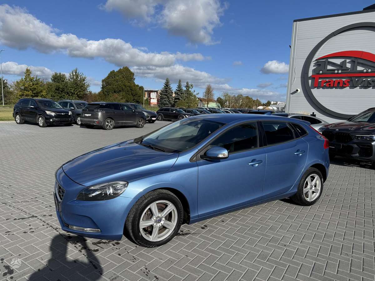 Volvo V40, 2.0 l., Хэтчбек