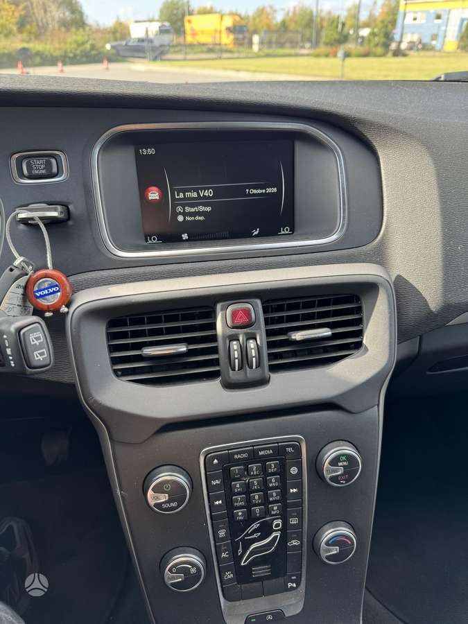 Volvo V40, 2.0 l., Хэтчбек