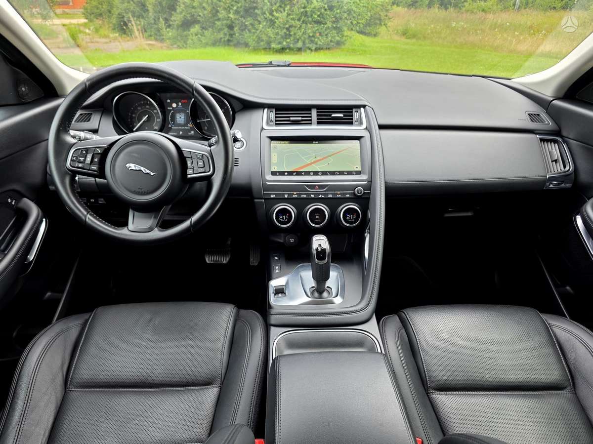 Jaguar E-Pace, 2.0 l., off-road / crossover