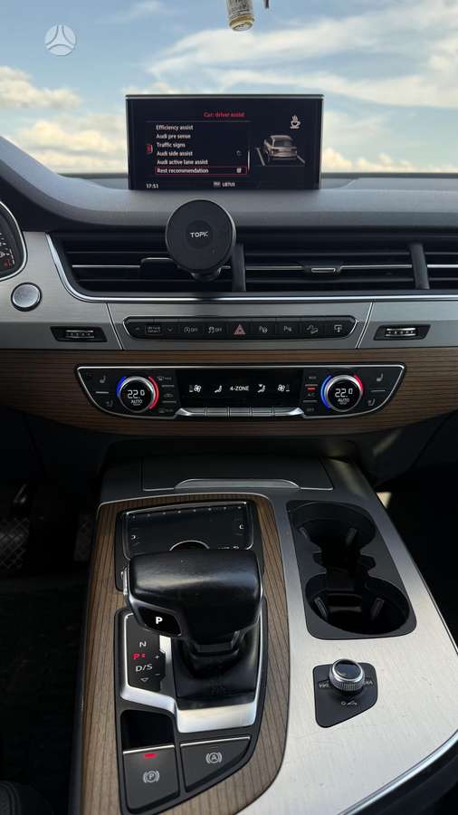 Audi Q7, 3.0 l., Внедорожник / Кроссовер