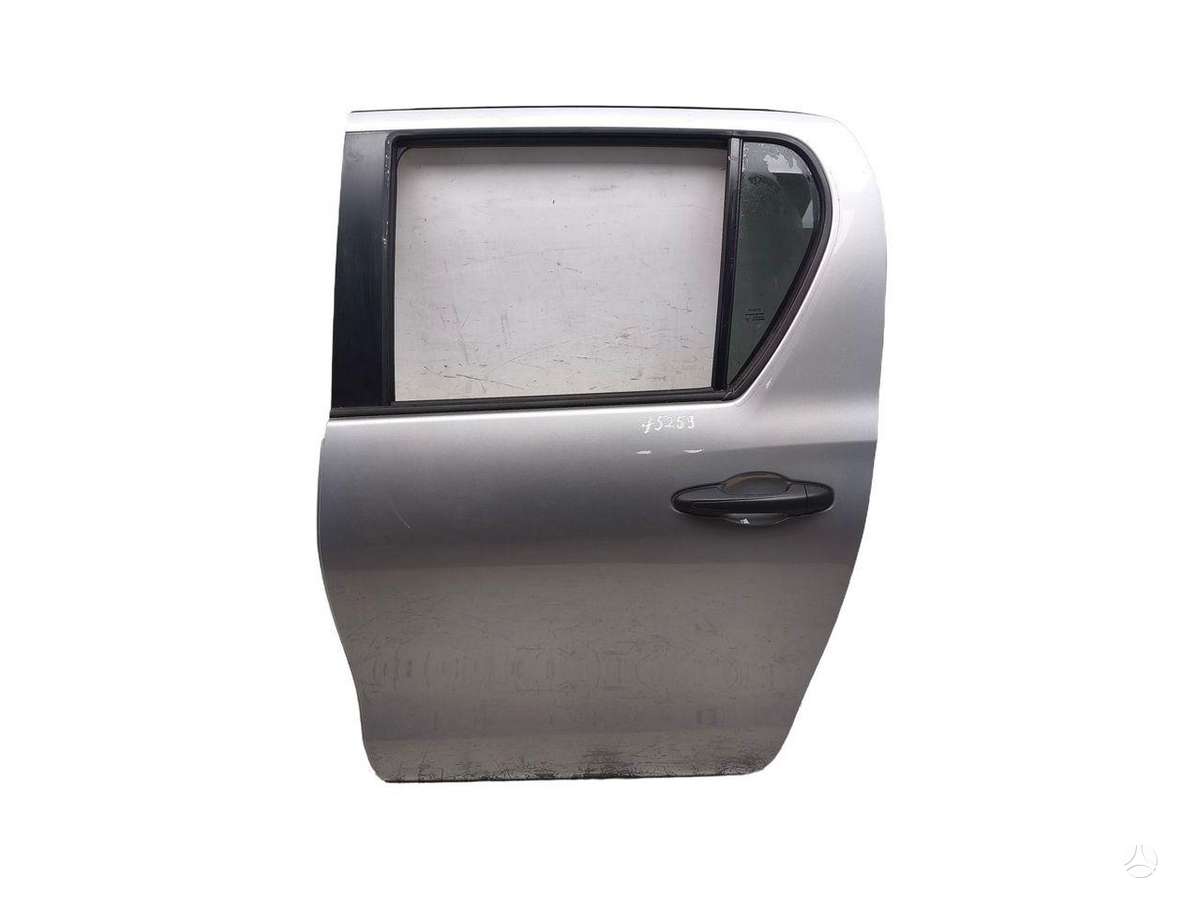 Toyota Hilux doors