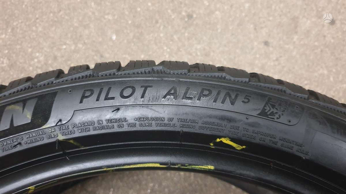 Michelin Pilot Alpin 5, winter 255/40 R20