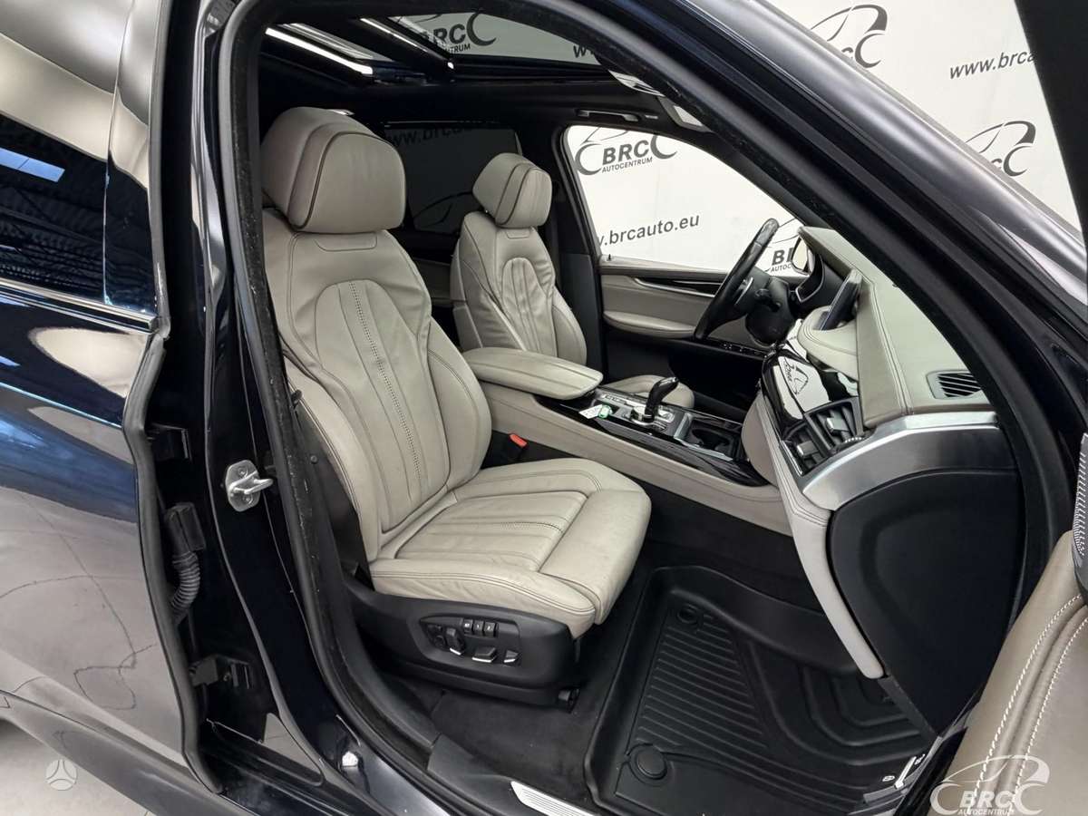 BMW X5, 3.0 l., off-road / crossover
