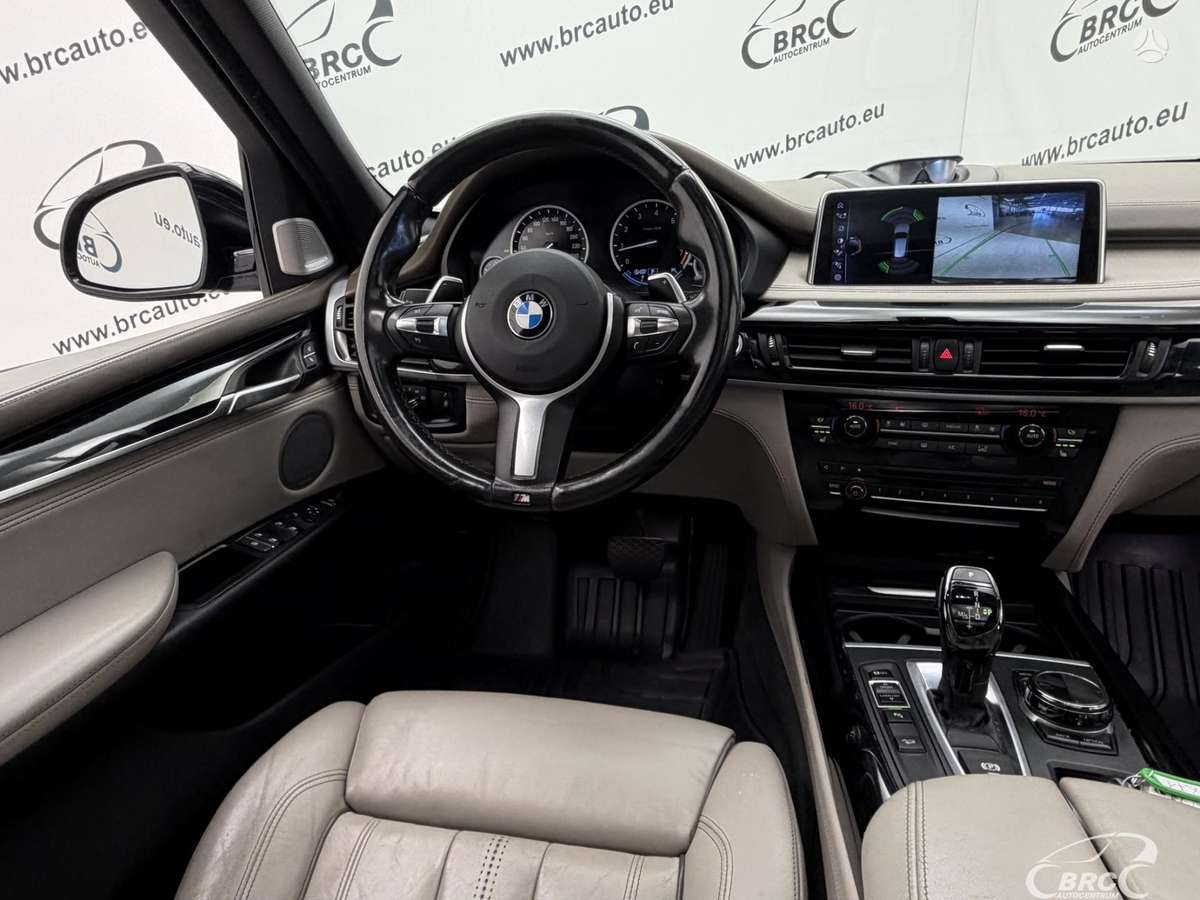 BMW X5, 3.0 l., off-road / crossover