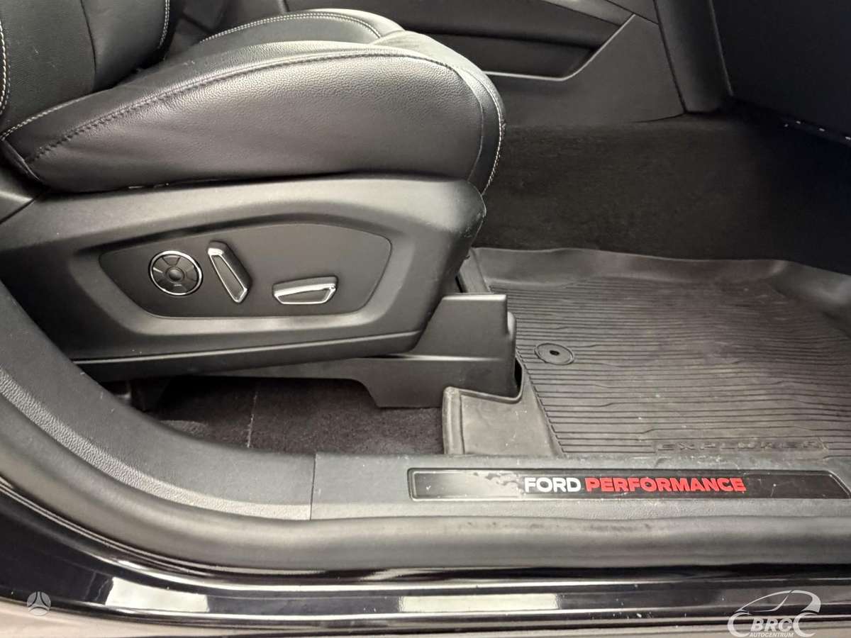 Ford Explorer, 3.0 l., off-road / crossover