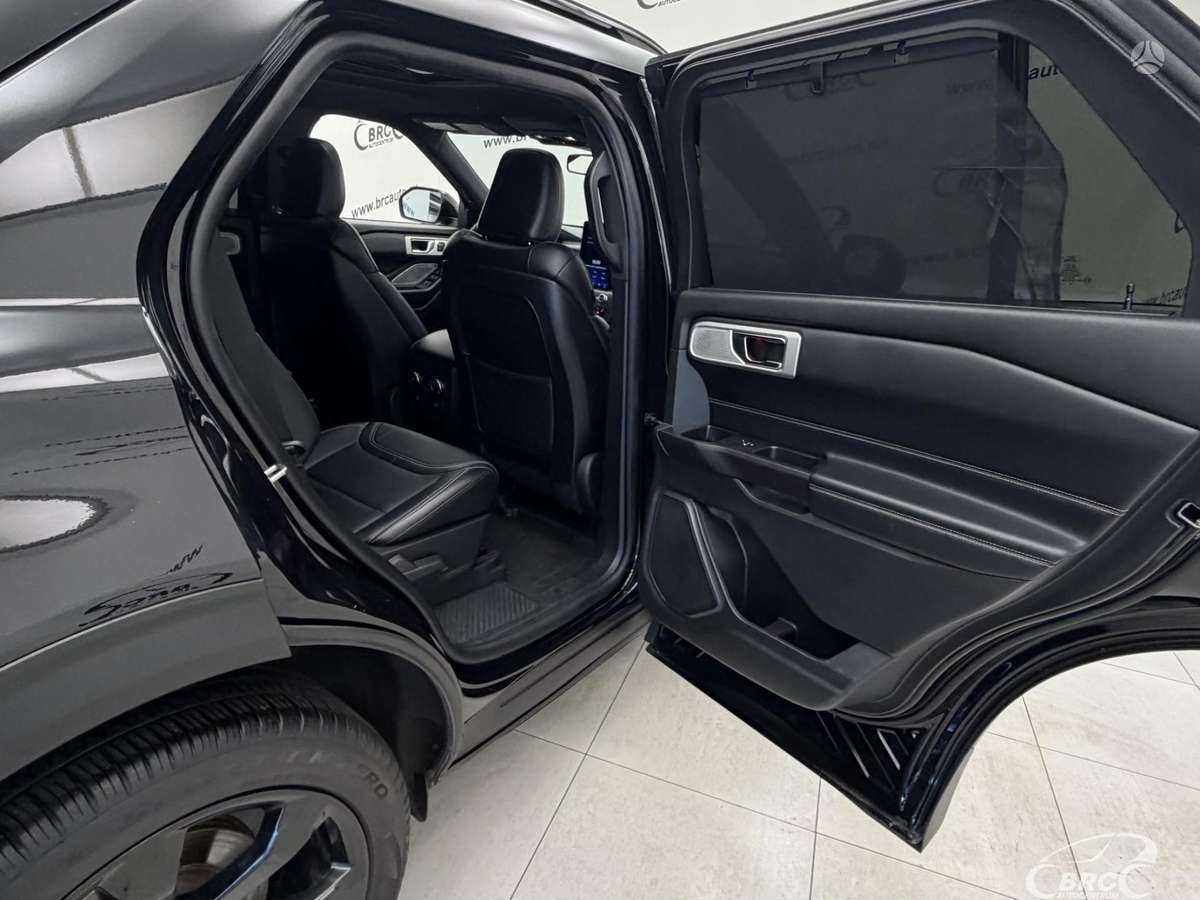Ford Explorer, 3.0 l., off-road / crossover