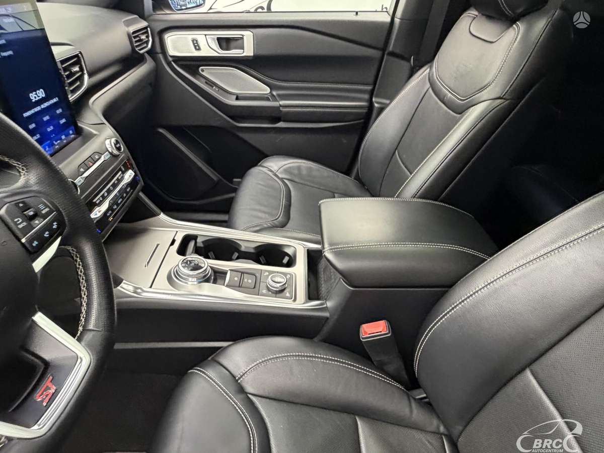 Ford Explorer, 3.0 l., off-road / crossover