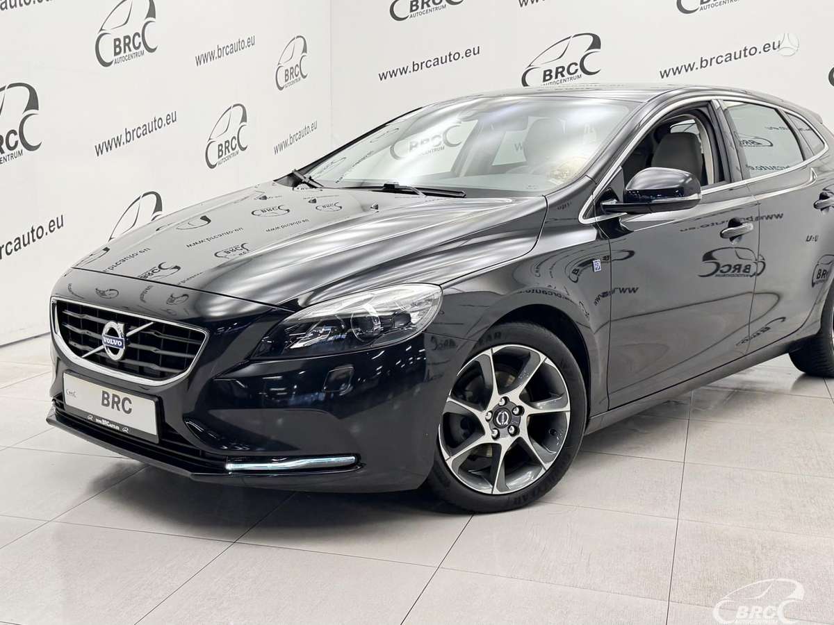 Volvo V40, 1.6 l., hatchback