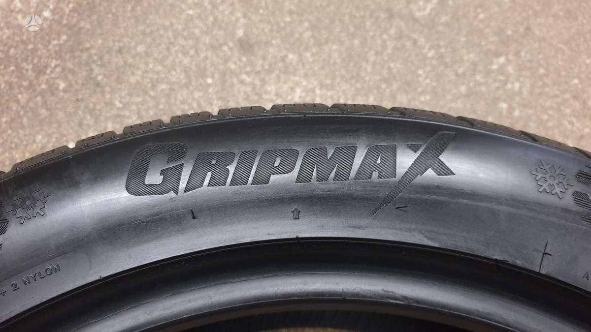 Gripmax Status Pro Winter, winter 225/50 R18