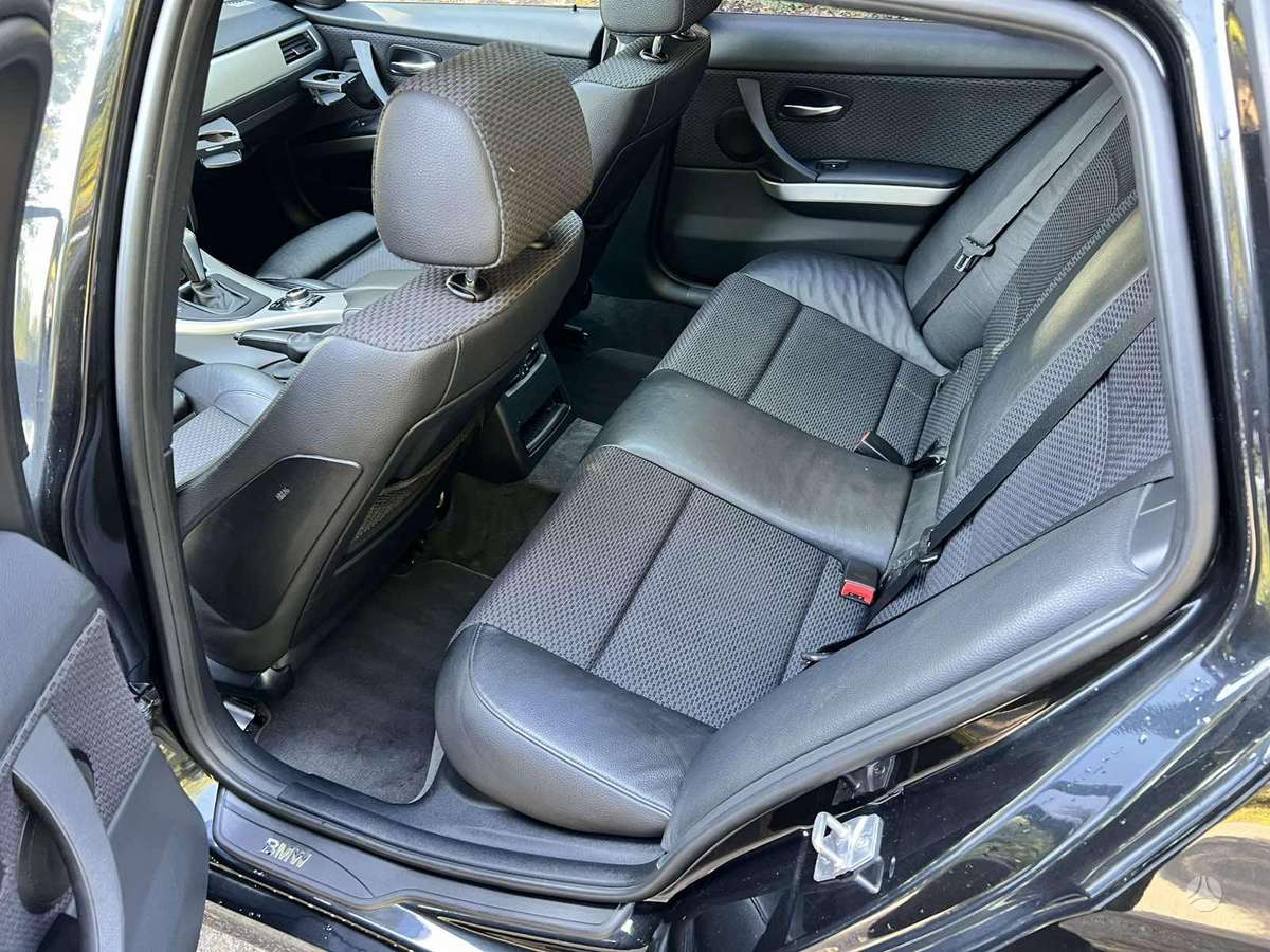 BMW 320, 2.0 l., wagon
